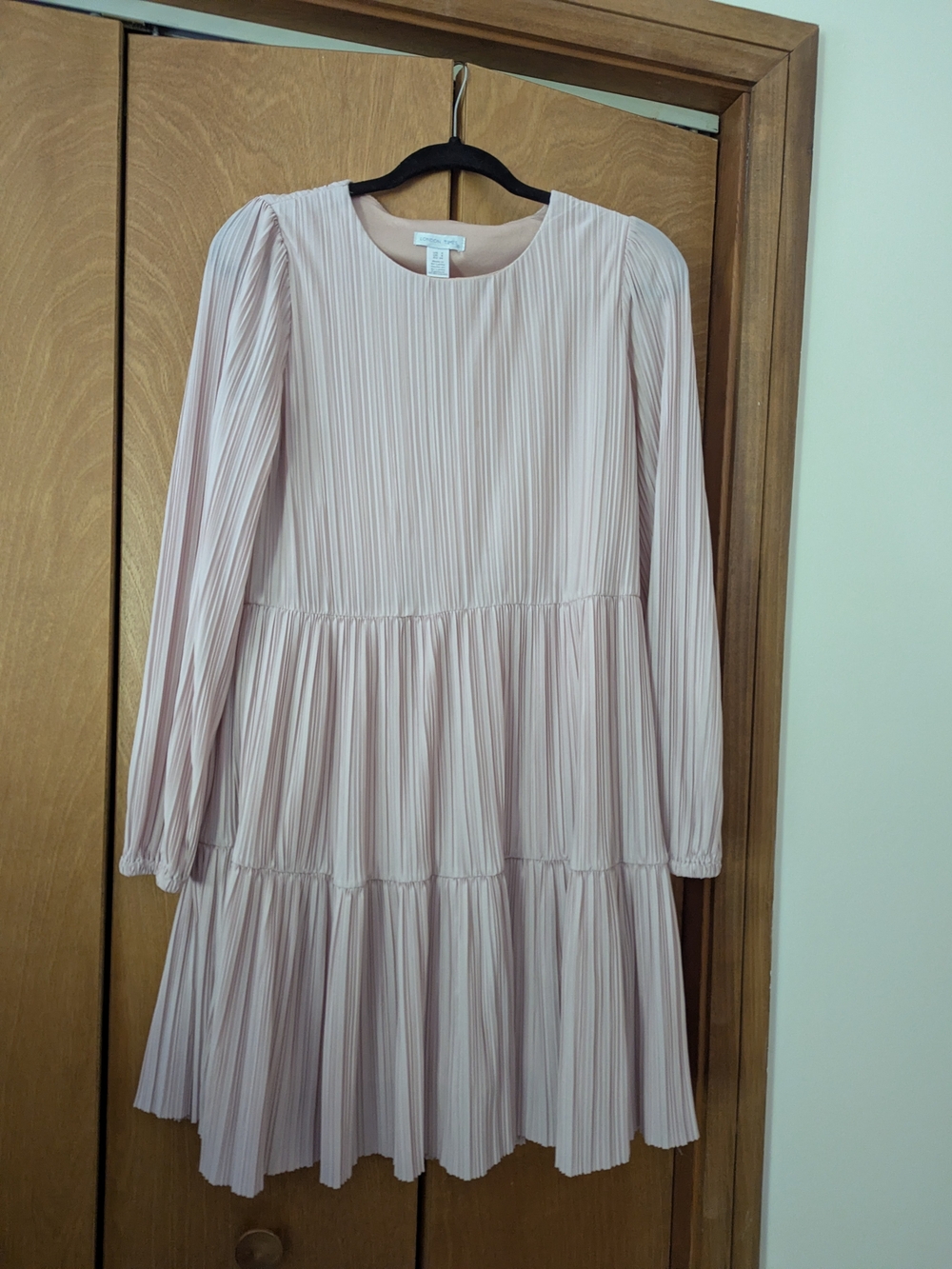 London Times Light Pink Pleated Tiered Long-Sleeve Dress
